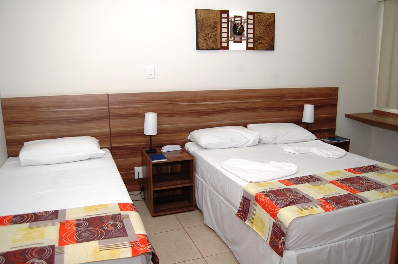 Beira Lago Palace Hotel Morrinhos  Ngoại thất bức ảnh