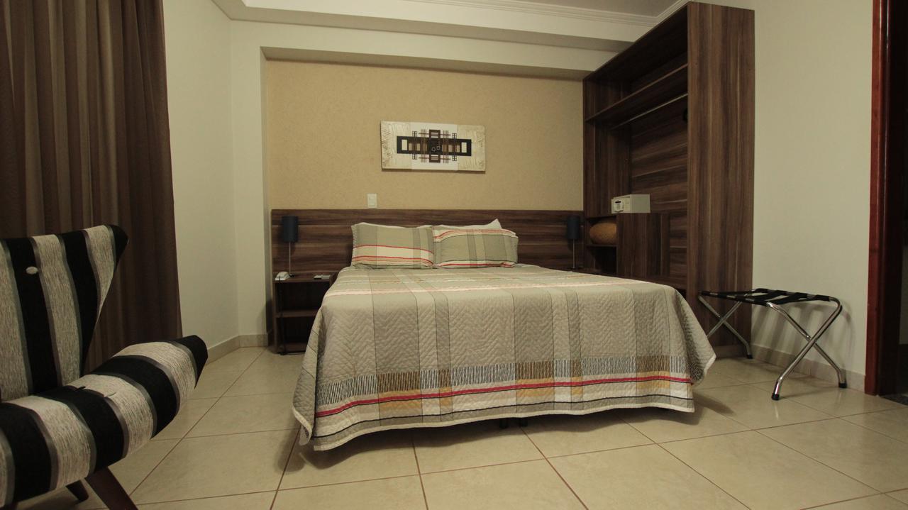 Beira Lago Palace Hotel Morrinhos  Phòng bức ảnh
